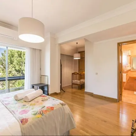 Deluxe Villa Mada-basa Prestige 6 Bedrooms Pool Table Close To Beach Willa *